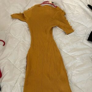 Yellow stretchy dress